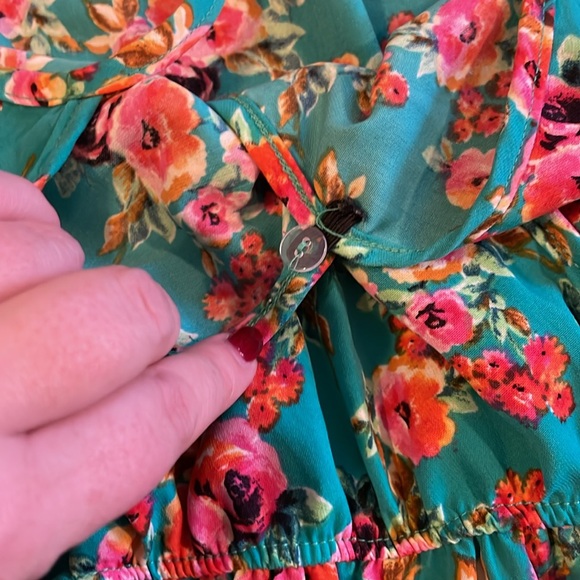 Love Culture Vintage Teal & Pink Floral Wide Leg Short V Neck Sleeveless Romper - Picture 7 of 11